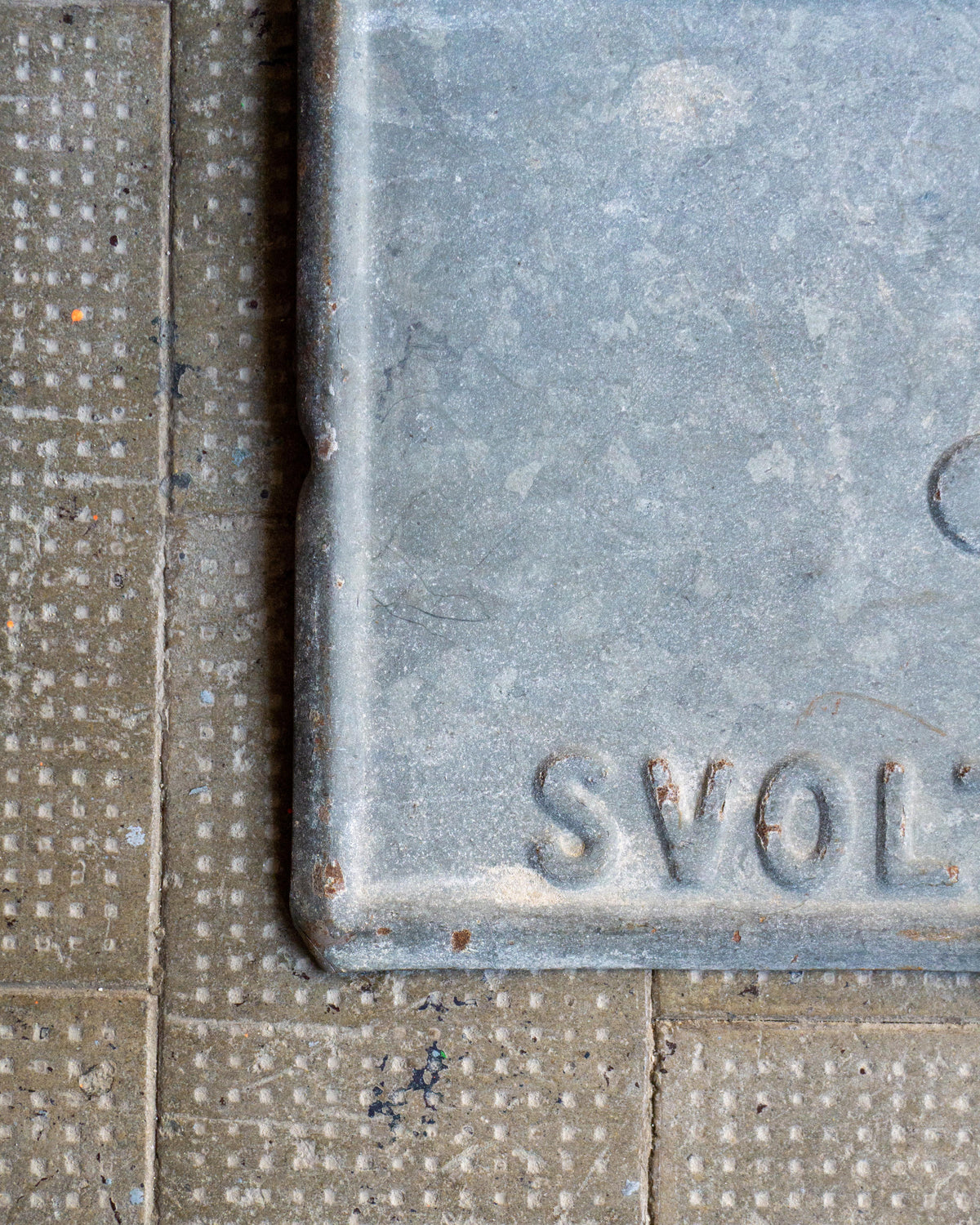 Insegna Touring Club Italiano - Pirelli “Svolta Pericolosa” 1920