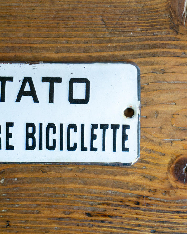 Insegna smaltata “Vietato Introdurre Biciclette” anni ’60 - Italia
