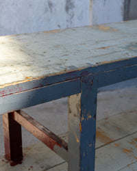 Grande tavolo scaffale industriale vintage in legno – 1970