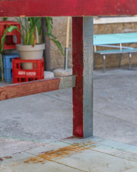 Grande tavolo scaffale industriale vintage in legno – 1970