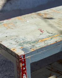 Grande tavolo scaffale industriale vintage in legno – 1970