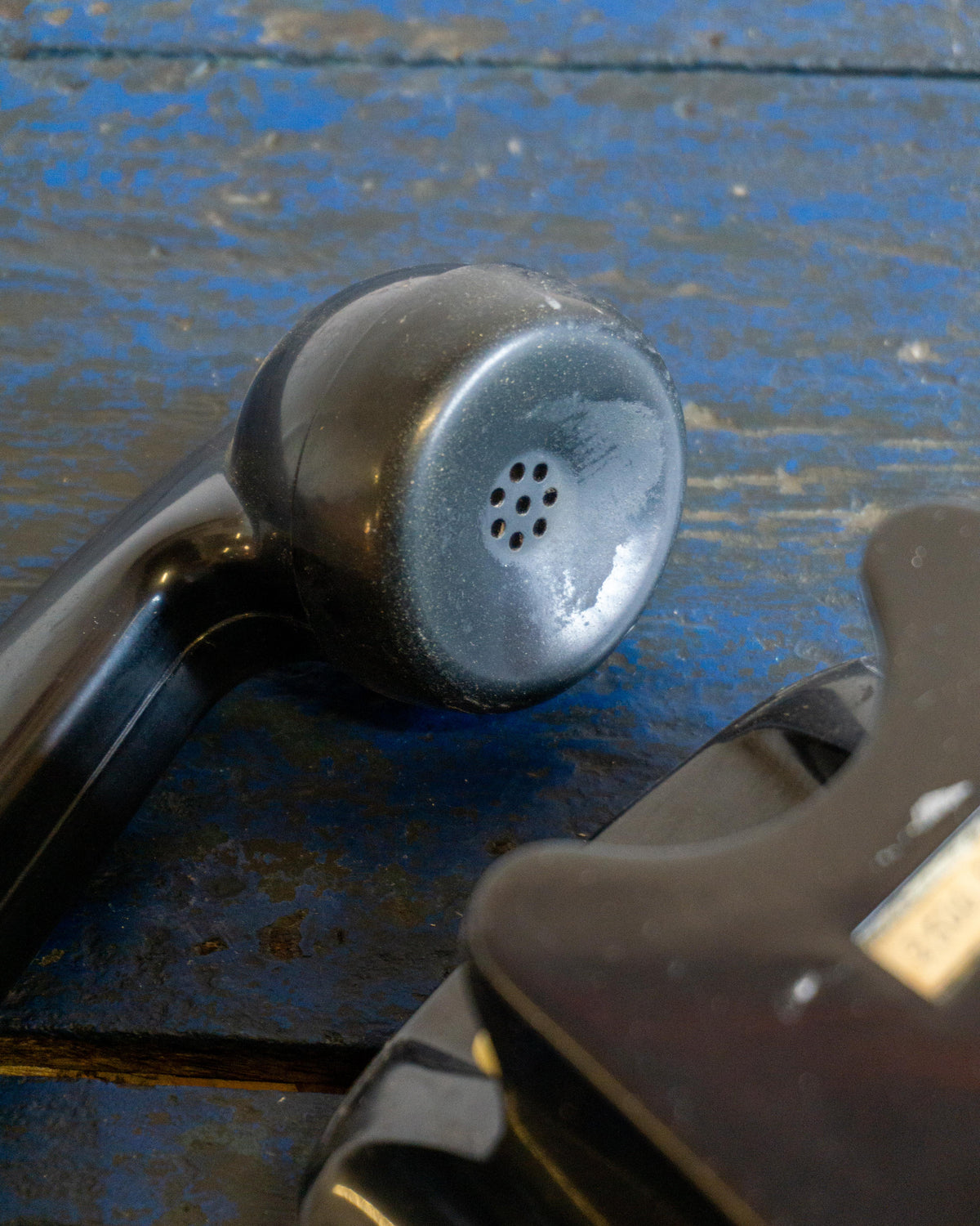 Telefono vintage Siemens in bachelite nera da parete – 1960