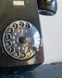 Telefono vintage Siemens in bachelite nera da parete – 1960