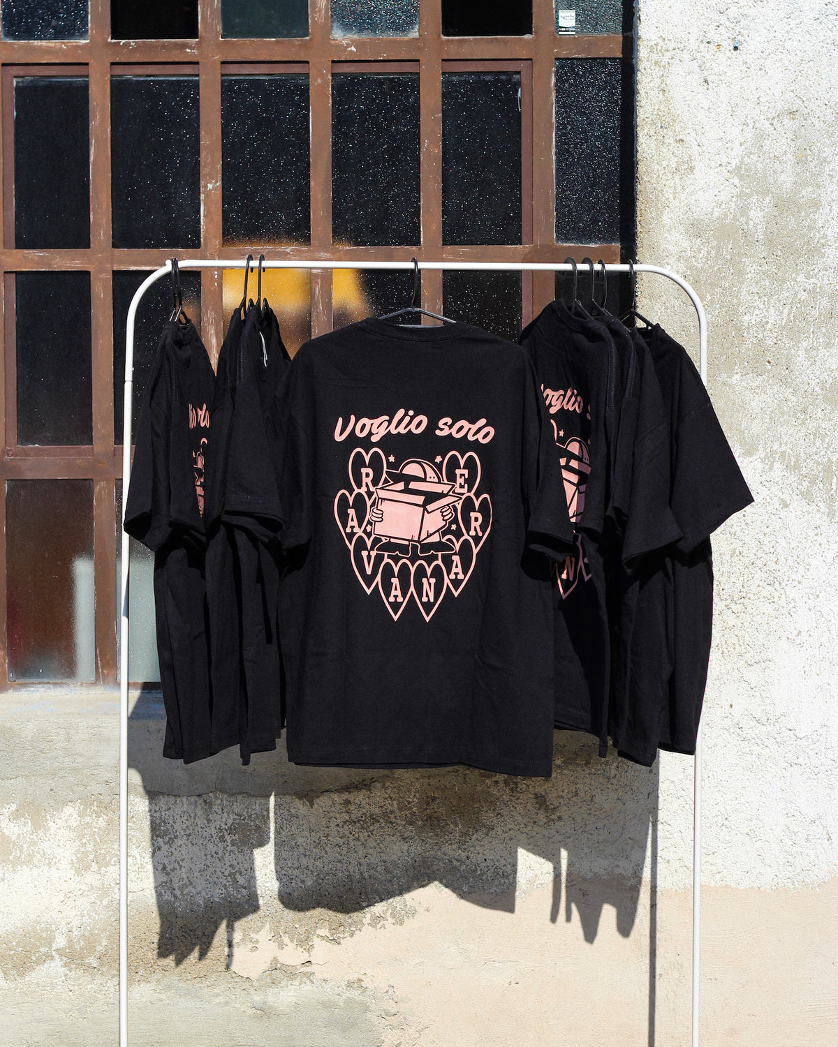 T-Shirt “Voglio Solo Ravanare” - Nera e Rosa